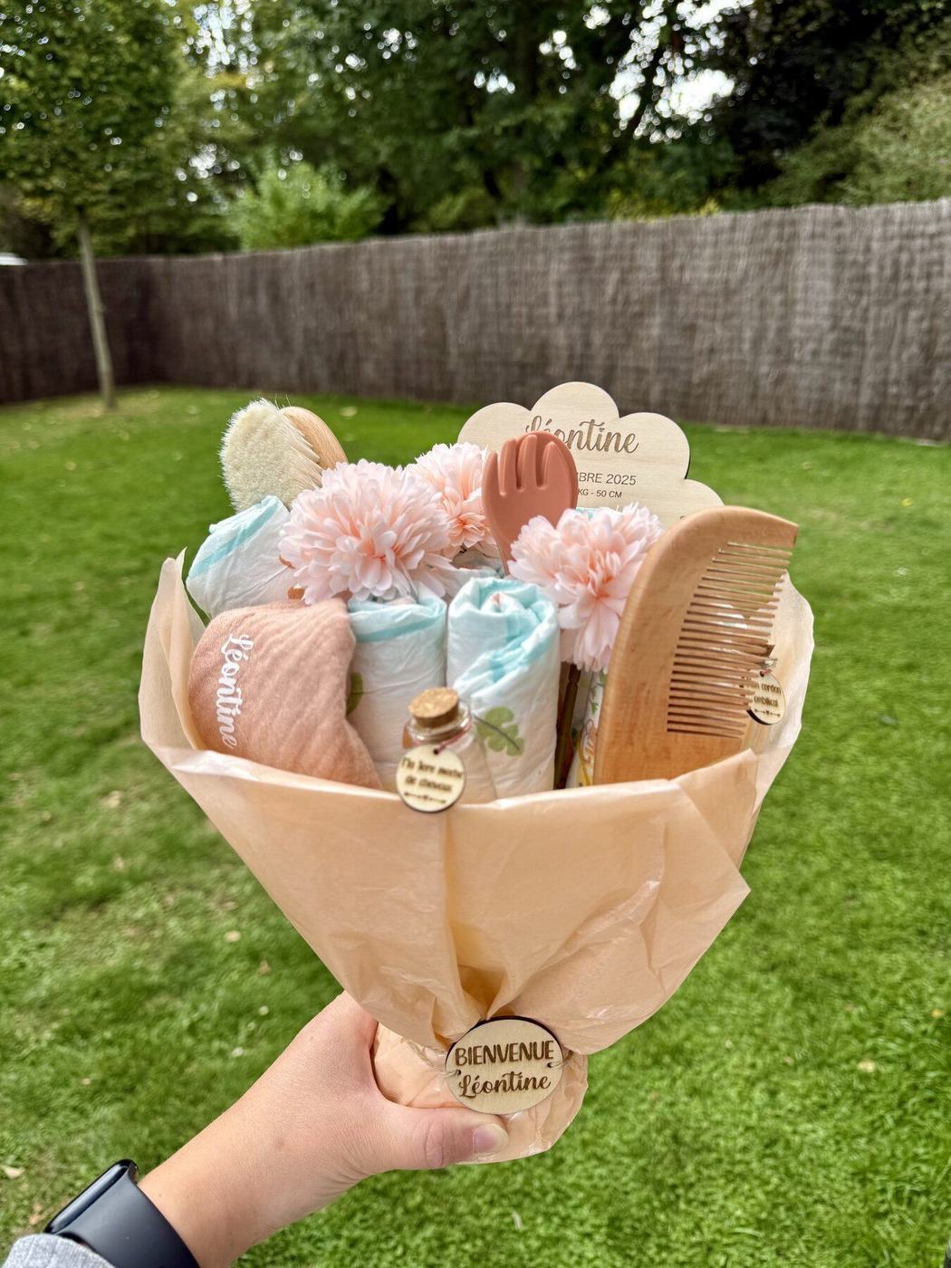 Bouquet de naissance en couches, créé par L'Univers du Petit Bois