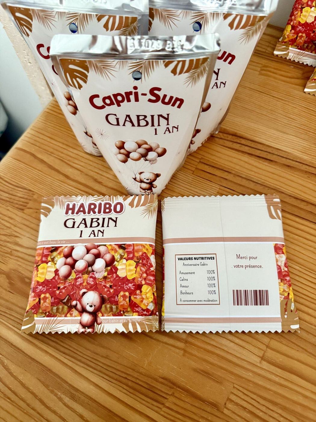 Ensemble Capri-Sun et Haribo personnalisés « Gabin 1 an », créations L'Univers du Petit Bois