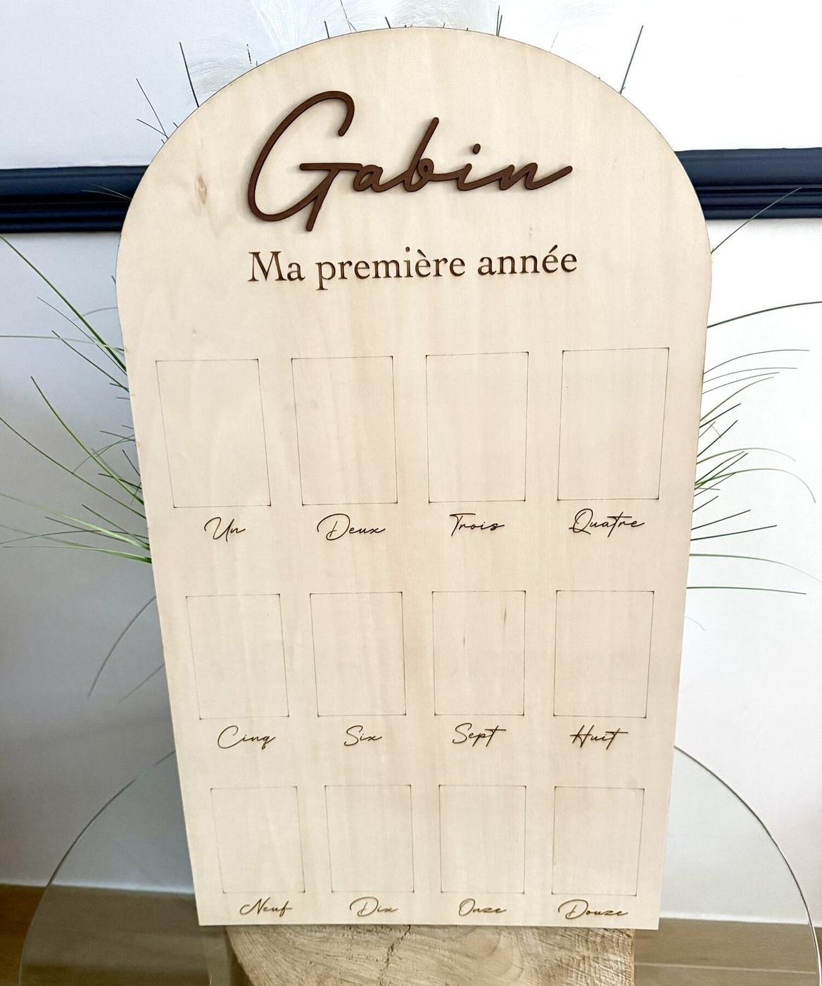 Panneau Ma première année, bois naturel épuré, prénom gravé
